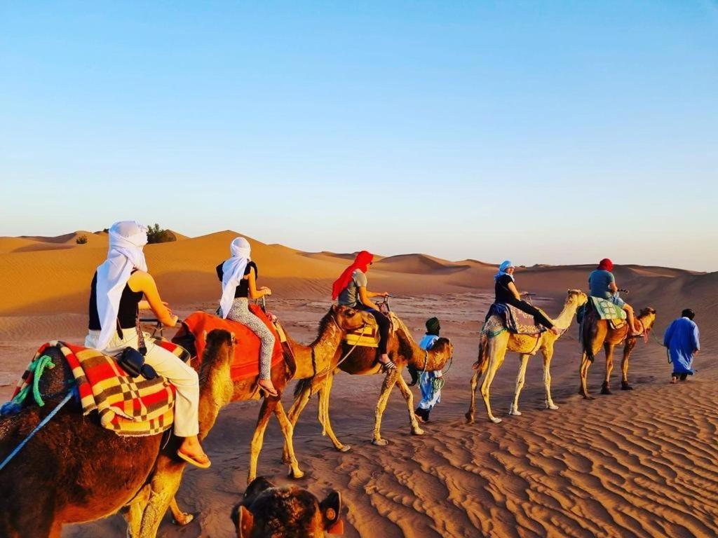 Desert Bivouac Mhamid Luaran gambar